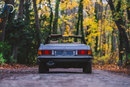 Picture of Mercedes 350 SL | Hardtop | Manual | Very low mileage