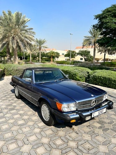 1987 MERCEDES-BENZ 560 SL