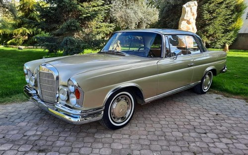 1965 Mercedes 220SE Automatic Coupe