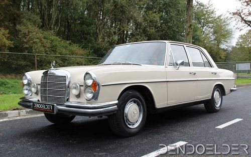 1971 Mercedes 280 S (picture 1 of 38)