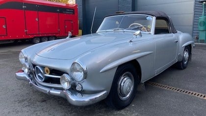 MERCEDES 190 SL with 53.000 km.