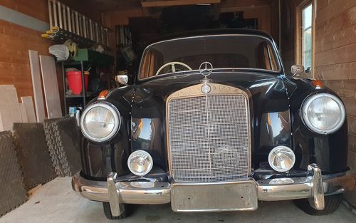1957 Mercedes 220 (picture 1 of 33)