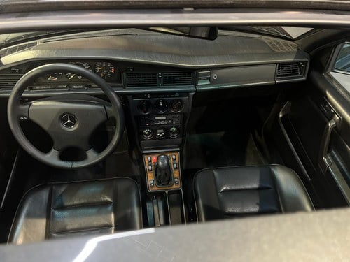 1989 Mercedes 190 - 9