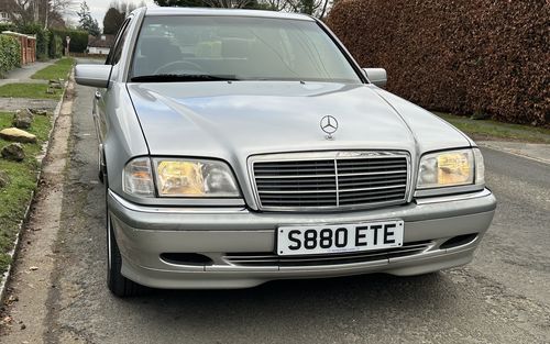 1998 Mercedes C200 Elegance (picture 1 of 11)