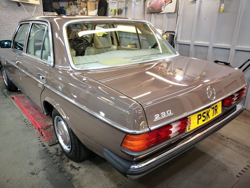 1977 Mercedes 230 - 2