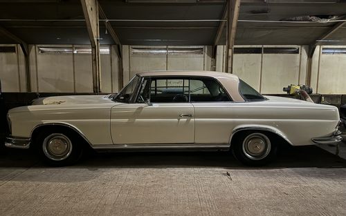 1965 Mercedes 220 W111 (picture 1 of 7)