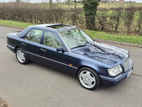 1995 Mercedes 250 W123 250