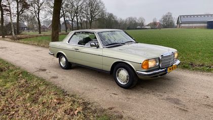 1983 Mercedes 230 W123 230 C