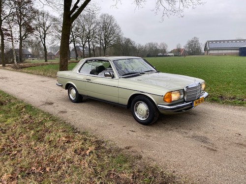 1983 Mercedes 230 W123 230 C