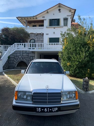 1990 Mercedes 230 - 2