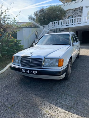 1990 Mercedes 230 - 6