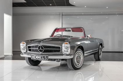 Picture of 1969 Mercedes 280 SL Pagoda - Full Hemmels Build RHD - For Sale
