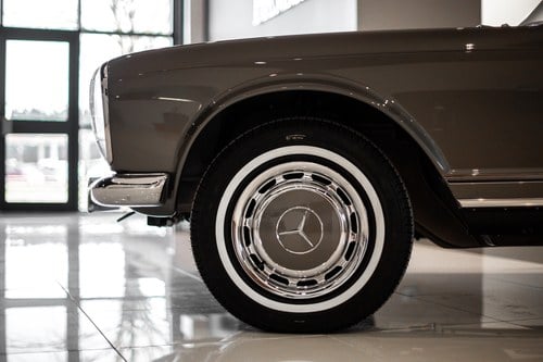 1969 Mercedes SL Class - 9