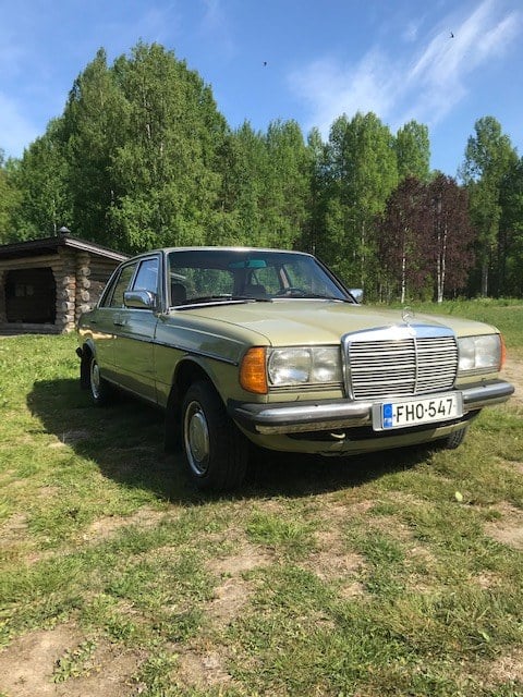 1984 Mercedes 200
