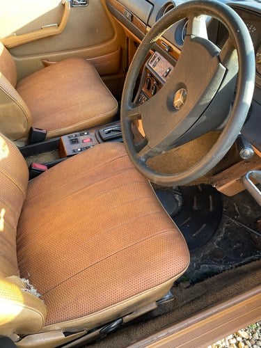 1983 Mercedes 300 - 2