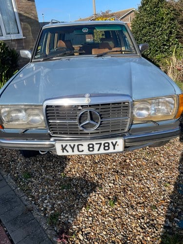 1983 Mercedes 300 - 3