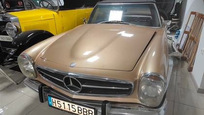 Mercedes SL Class 280 SL Pagoda