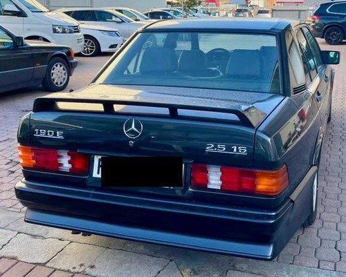 1989 Mercedes 190 E - 3
