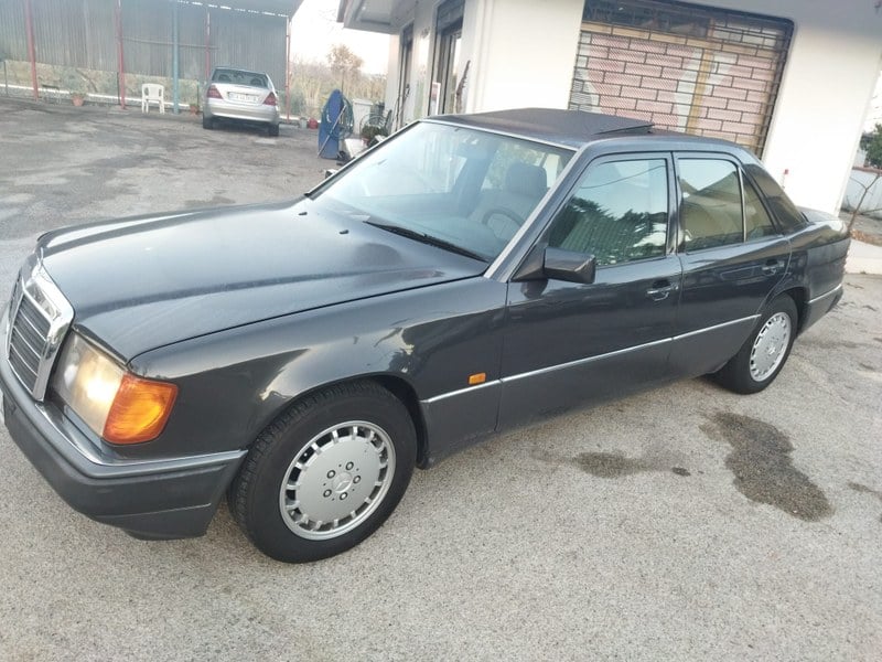 1990 Mercedes E Class