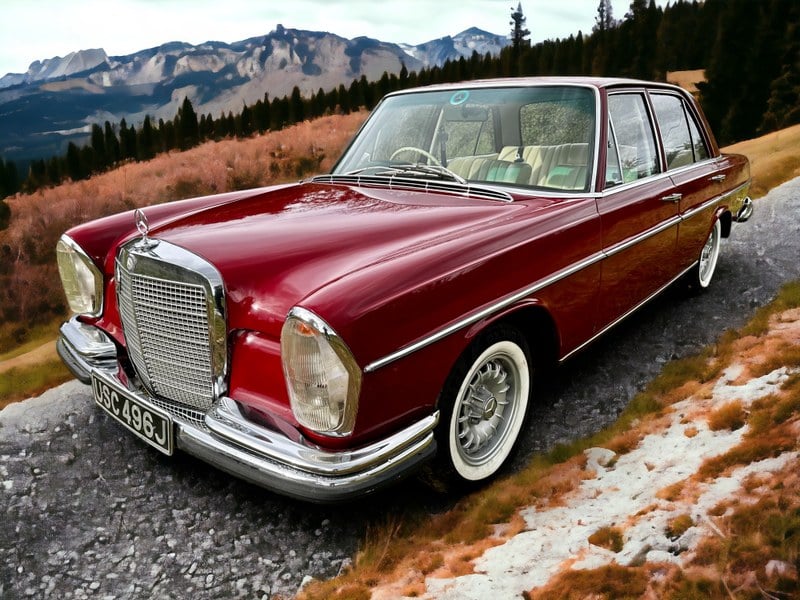 wonderful RHD 1971 Mercedes S class (W108) 280S automatic