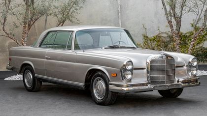 1969 Mercedes-Benz 280SE Sunroof Coupe