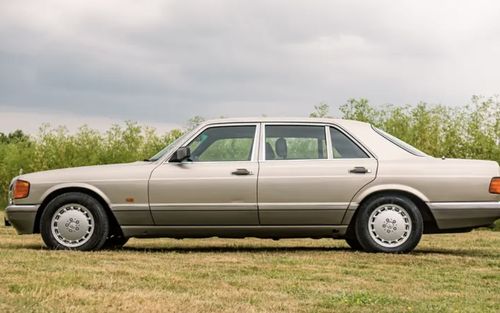 1990 Mercedes SEL Series W126 500 SEL (picture 1 of 32)