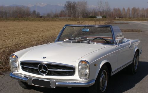 1965 Mercedes SL Class W113 230 SL Pagoda (picture 1 of 12)