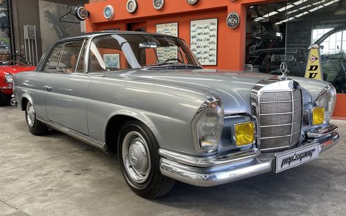 1966 Mercedes 250 S123 250 T (picture 1 of 17)