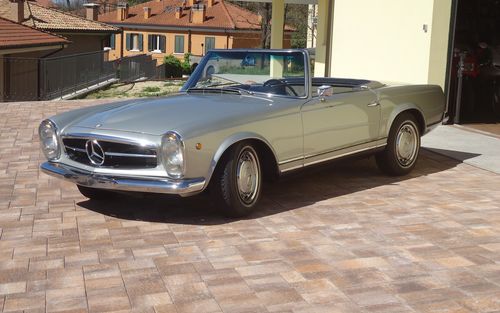 1963 Mercedes SL Class W113 230 SL Pagoda (picture 1 of 22)