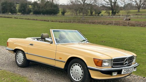 Picture of Mercedes 300SL Automatic 1986 superb condition - For Sale