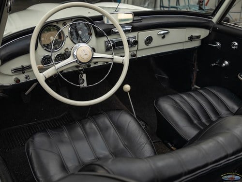 1961 Mercedes SL Class - 8