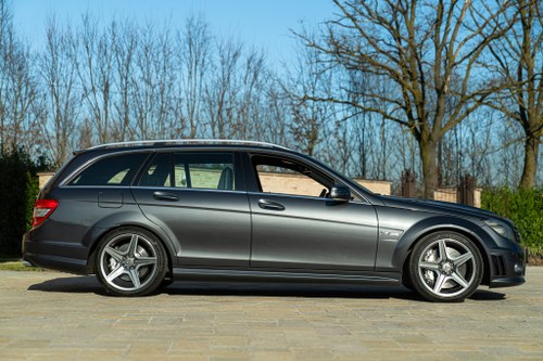 2009 MERCEDES-BENZ C63 AMG For Sale