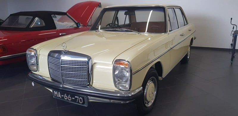 1969 Mercedes 230 - 7