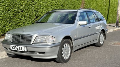 Mercedes C180 Estate - 1 Owner from new - ULEZ Compliant