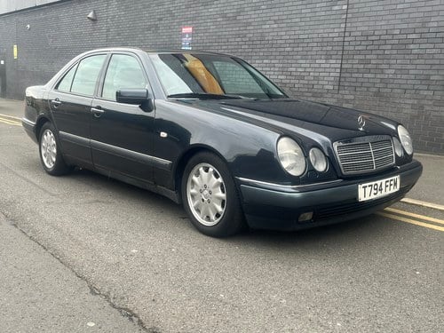 1999 Mercedes E Class W210 E300