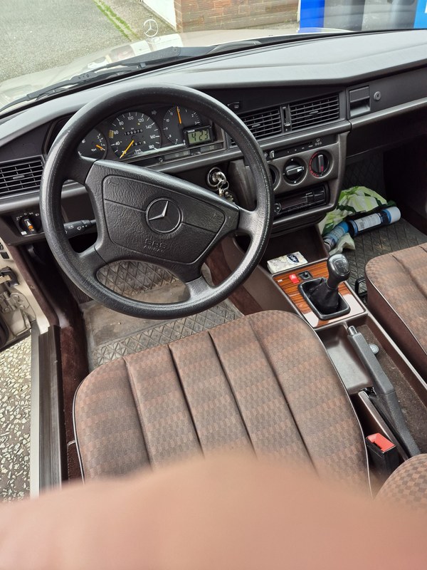 1993 Mercedes 190 - 7