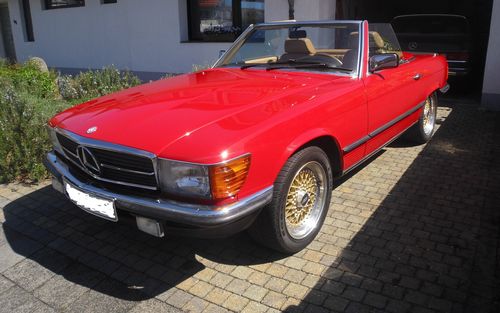 1984 Mercedes SL Class R107 500 SL V8 Automatic (picture 1 of 7)