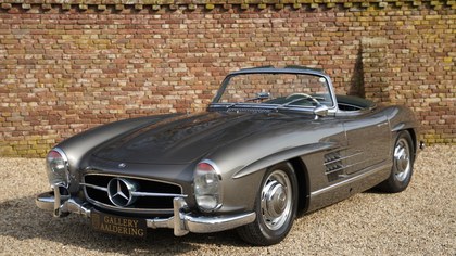 Mercedes-Benz 300 SL Roadster Recently fully examined with s