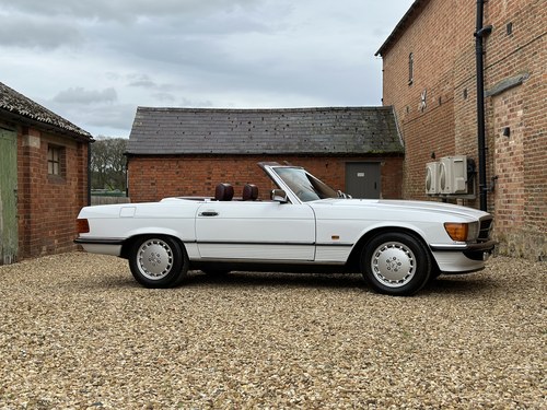 1989 Mercedes 300 SL Stunning Condition. Last Owner 12 Years VERKAUFT