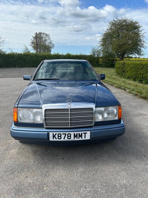 1993 Mercedes 220