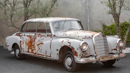 1961 Mercedes-Benz 300d Adenauer