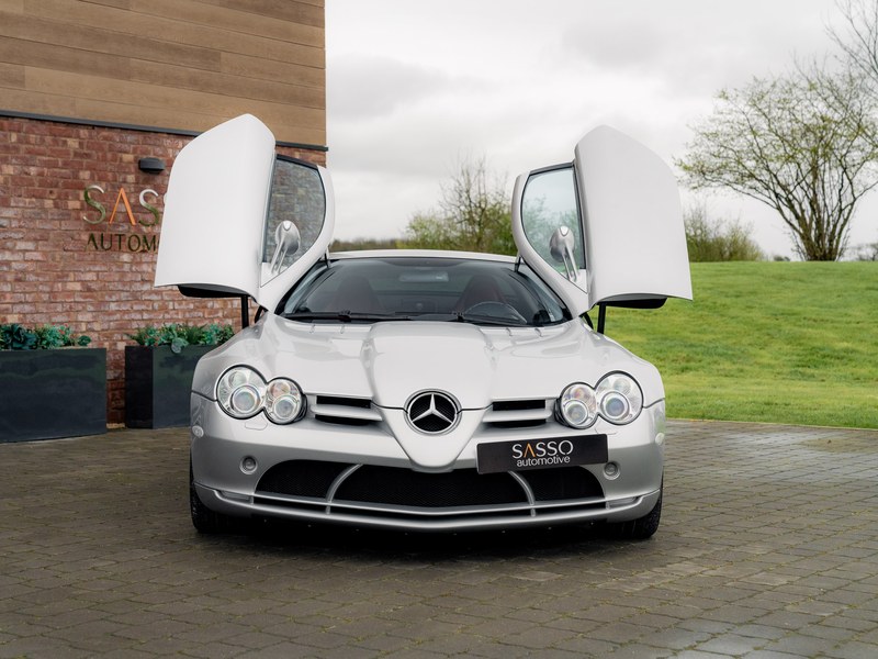 Mercedes-Benz SLR McLaren