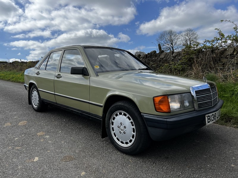 1984 Mercedes 190
