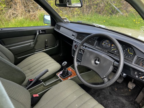 1984 Mercedes 190 - 9