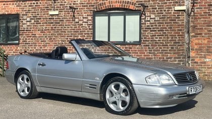 SL320 Full History Low Miles Panoramic Roof