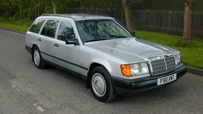 Mercedes Benz W124 200t Manual - Pre facelift - Exceptional!