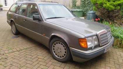 1990 Mercedes 300 W124 300 TE