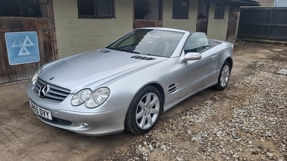 Well maintained and cared for Mercedes SL 350