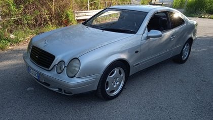 1999 Mercedes CLK Class CLK200
