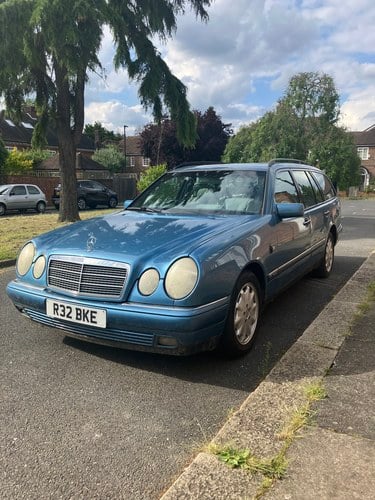 1998 Mercedes E Class W210 E320